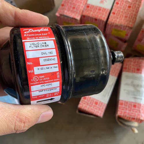 Danfoss丹佛斯干燥器dml162有20个，