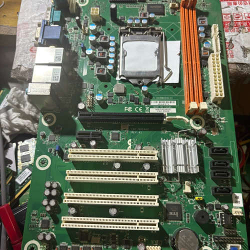 研华SIMB-A21有3片 研华EBC-MB06G2 有9片