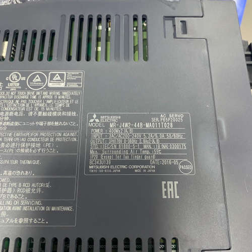 三菱伺服驱动MR-J4W2-44B-MA011T028 成色