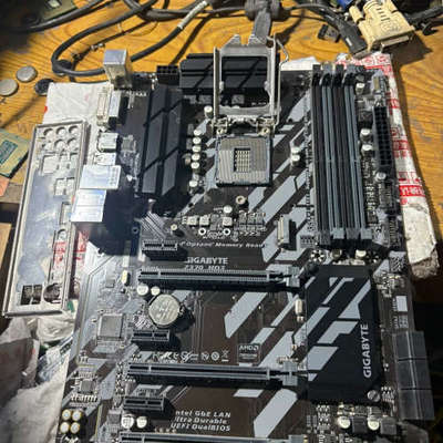 Z370 HD3 拆机漂亮 功能一切正常 还有二片
