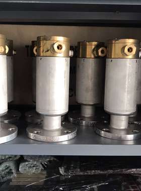 NLA SAFETY CMBER ，全新现货议价。有