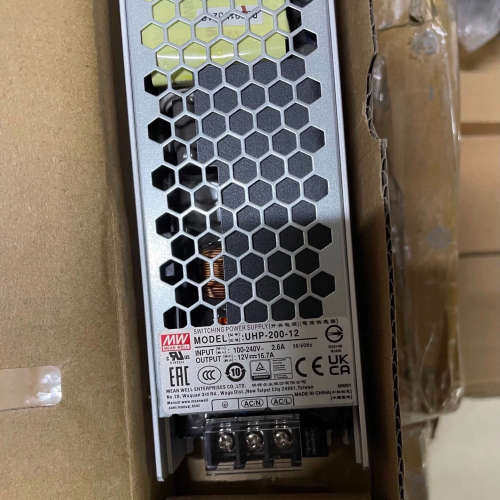 UHP-200-12的有100个。单价是180一个 量