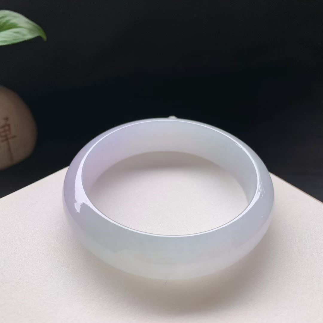 天然缅甸翡翠手镯A货圈口58糯冰种浅紫色玉手镯细润透亮女款