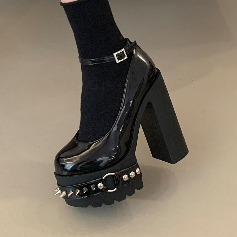 欧美黑色超高跟防水台铆钉朋克大码亮皮女士单鞋跨境粗跟圆头43码