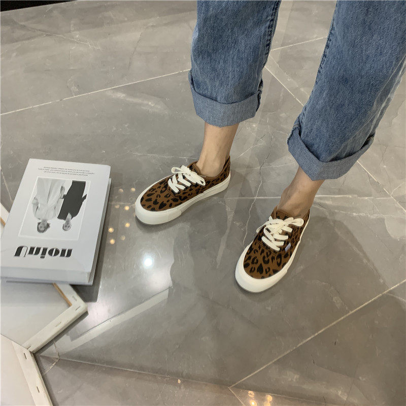 豹纹帆布鞋女2020年新款港风休闲板鞋百搭单鞋潮鞋低帮平底小白鞋