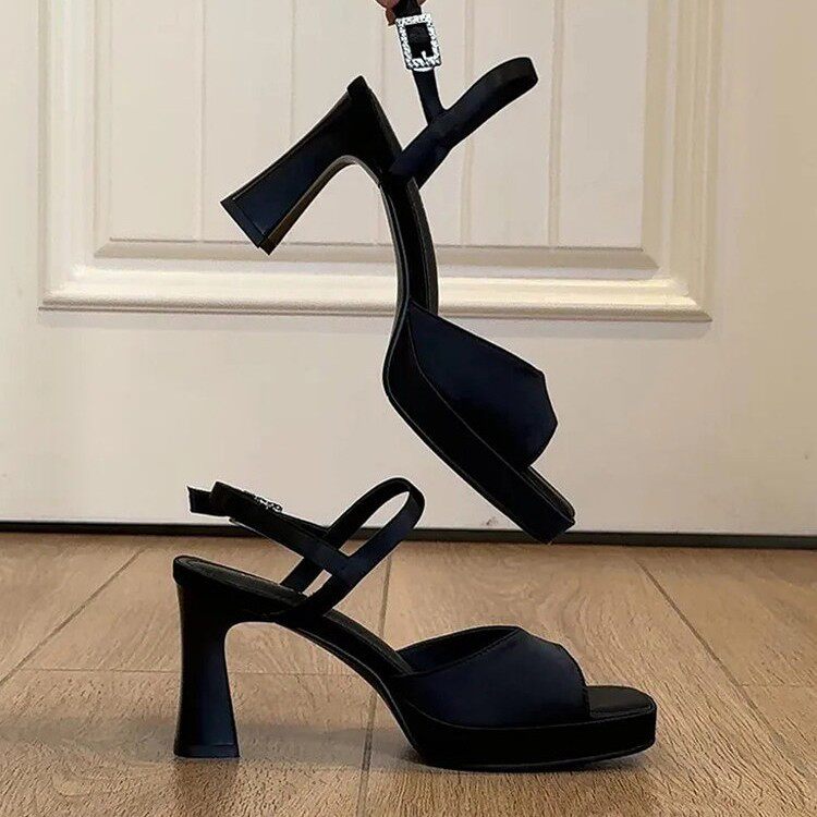 高跟凉鞋女夏季2026新款方头防水台不累脚粗跟法式绝美露趾罗马鞋