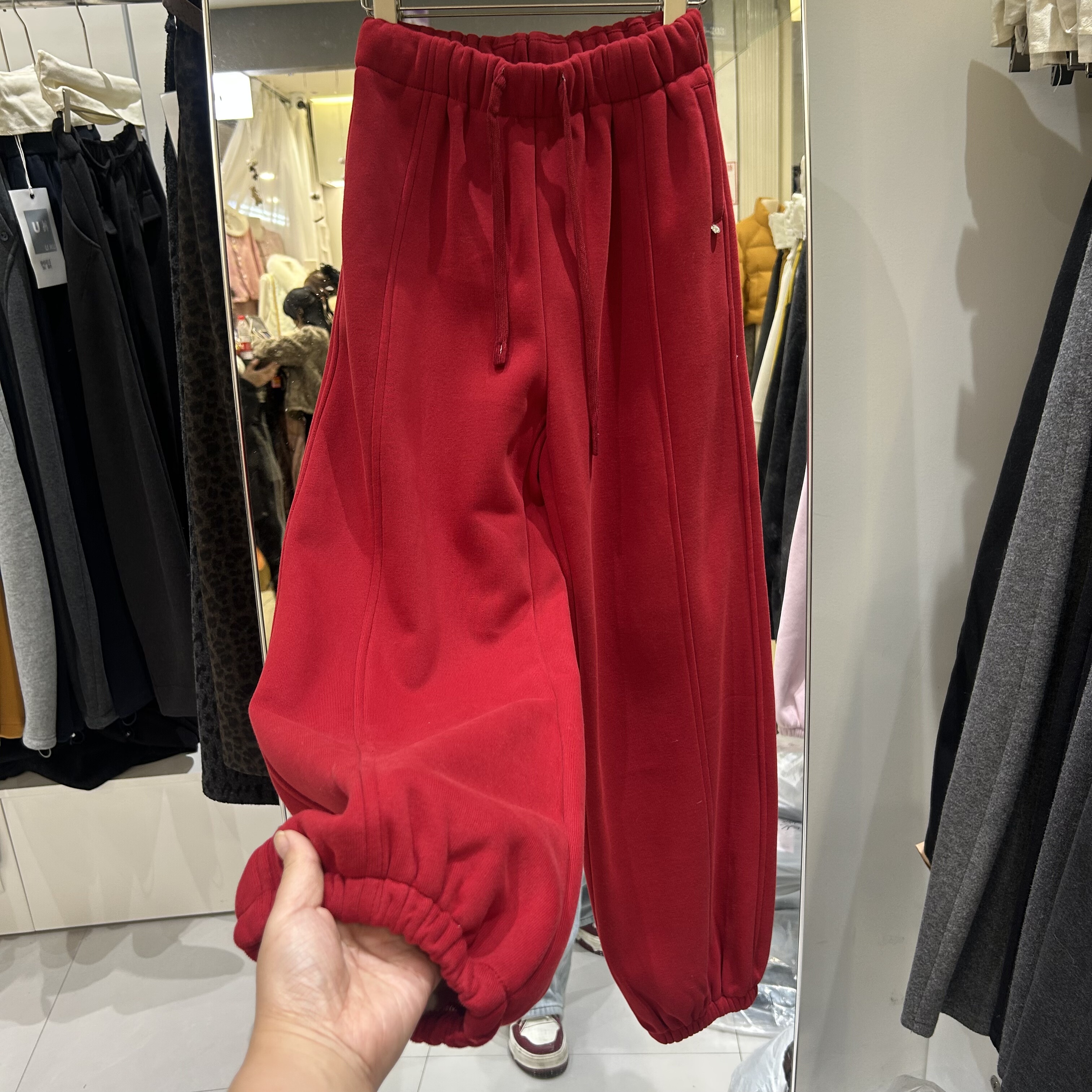 2025冬季新款韩版宽松显瘦松紧腰抽绳休闲裤女加绒束脚阔腿长裤子