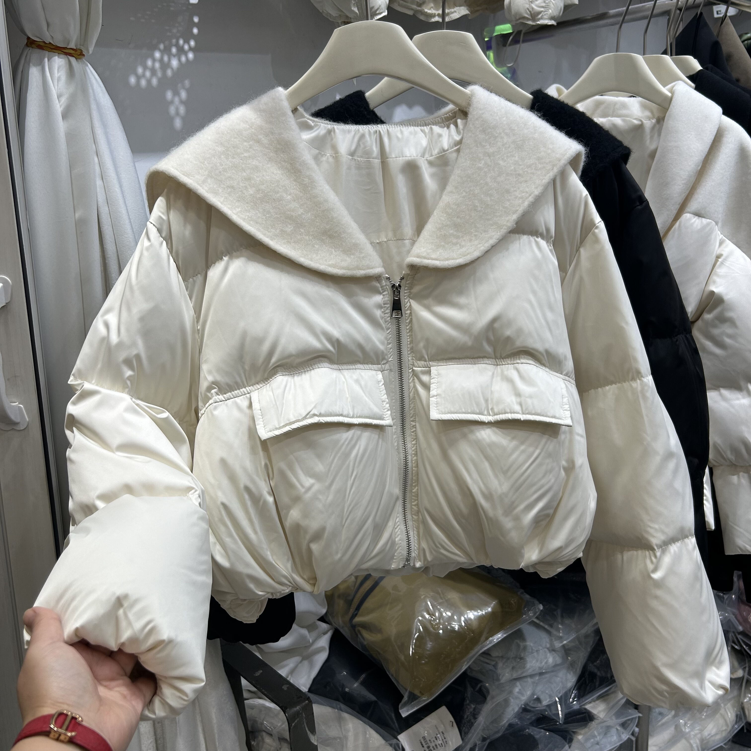 2025冬季新款时尚百搭大翻领短款小个子面包服厚外套女羽绒服潮