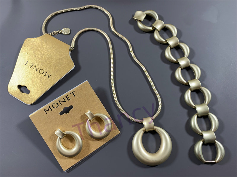 Vintage中古MONET打标哑光金色环扣经典百搭金属耳环手链项链套装