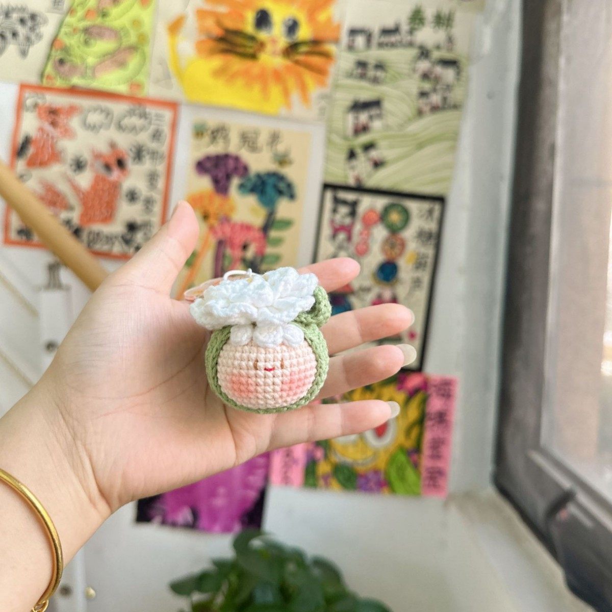 【成品】手工毛线钩织山茶花团子挂件手作编织包挂件可爱礼物挂饰,节庆用品/礼品,创意玩偶,淘宝优惠券,粉丝福利购,淘宝优惠卷