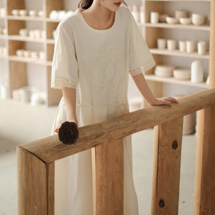 梵高七月夏季 全棉蕾丝镂空花复古文艺绣花圆领森女日系宽松连衣裙