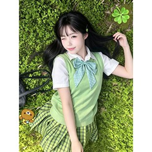 青春氛围感抹茶绿背心V领毛衣校供感薄款针织衫小青梅显白格裙夏