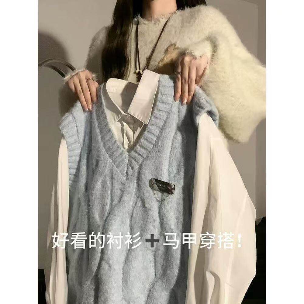 学院风红色V领麻花毛衣针织马甲女2025秋季新款宽松无袖叠穿上衣