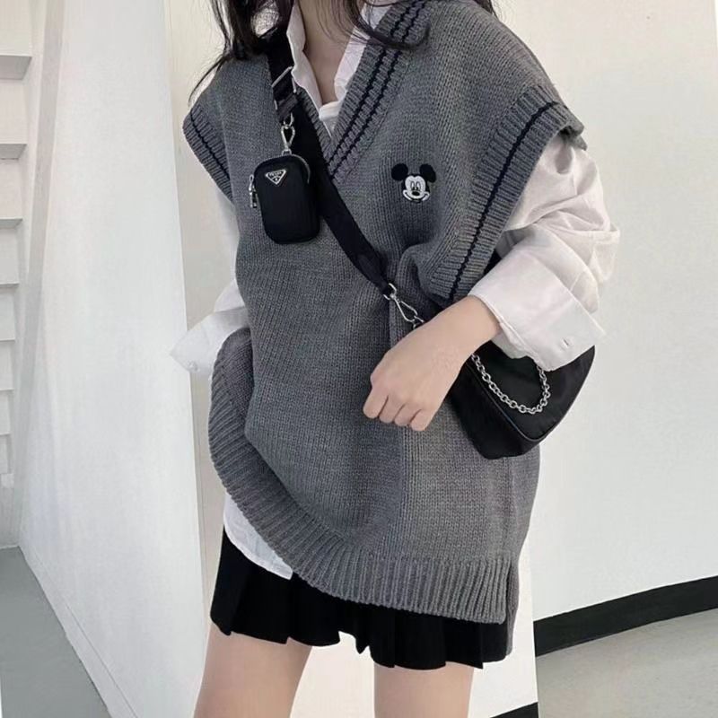 春秋新款学院风V领针织马甲套装
