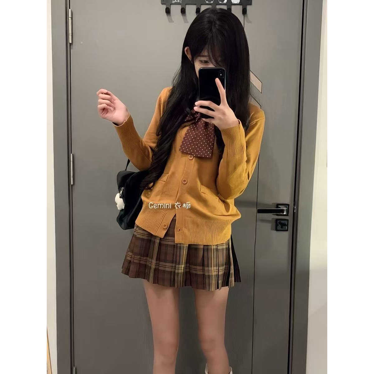 焦糖氛围感JK格裙显白秋冬开衫毛衣制服套装校供感百搭针织衫女