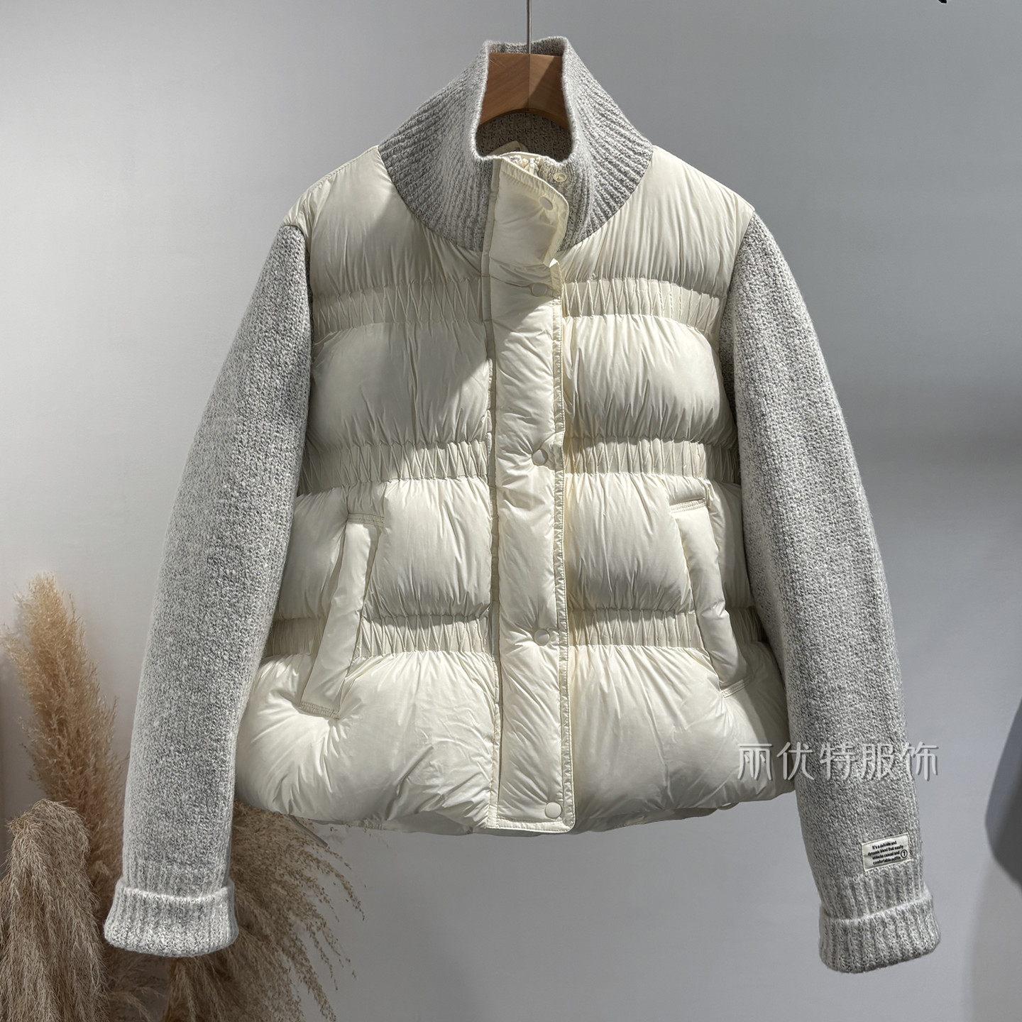 洋气显瘦拼接针织袖羽绒服