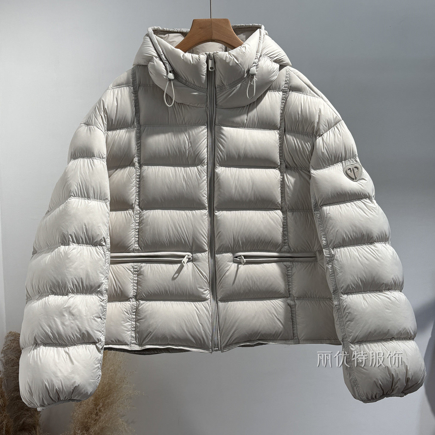 连帽排骨羽绒服女小个子90白鸭绒保暖显瘦蓬松面包服短外套厚款爆,女装/女士精品,羽绒服,淘宝优惠券,粉丝福利购,淘宝优惠卷