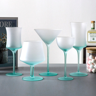现代北欧中古风磨砂哑光渐变色高脚玻璃酒杯高颜值家用套装红酒杯
