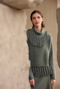 GIRFUNCHI歌凡琦女士羊绒套衫2023秋冬纯色时尚有型上衣流苏绿