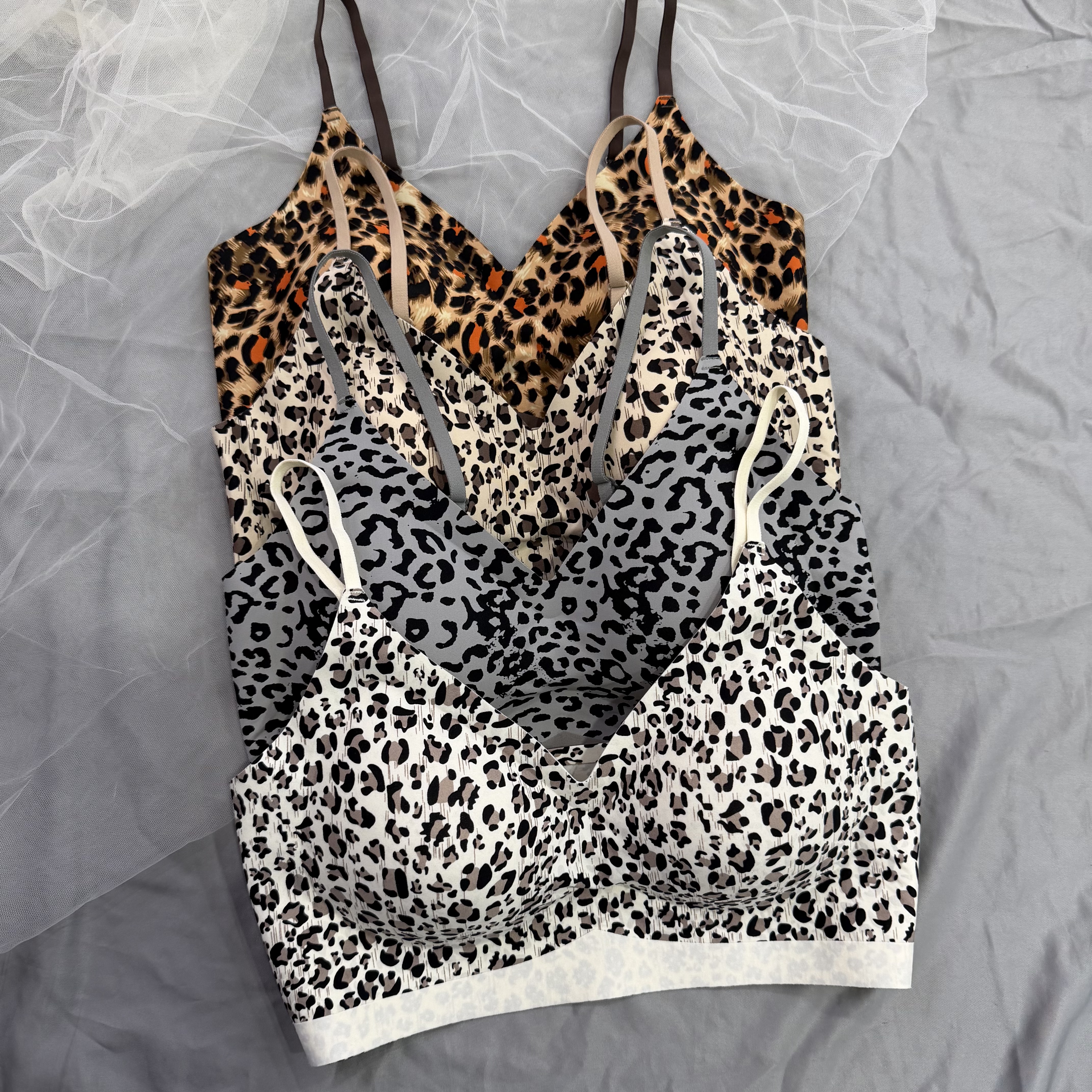 枫之欣新款6830豹纹无痕亲肤无痕美背性感女士文胸纯欲收副乳内衣