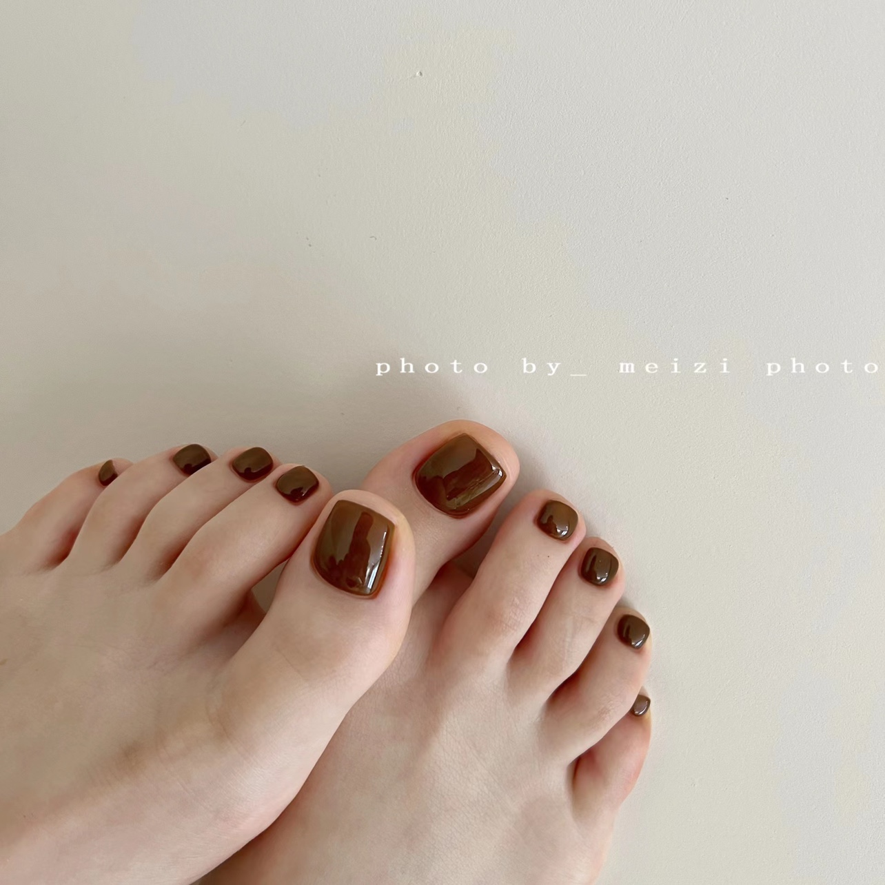 明星韩国本土产品美甲焦糖咖色