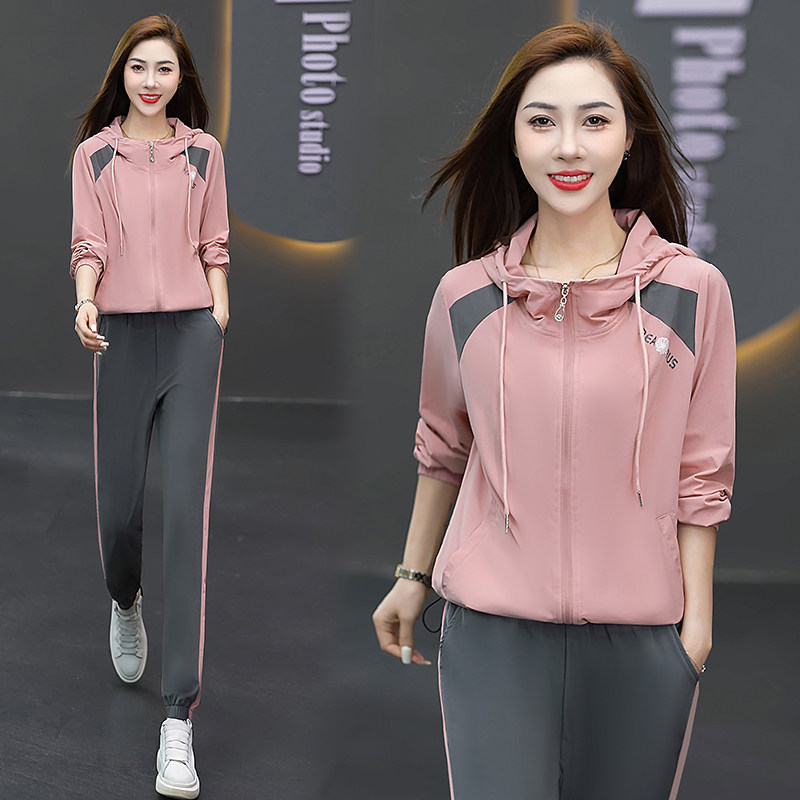 中年妈妈运动服套装女时尚休闲秋装上衣两件套中老年人外套春秋款