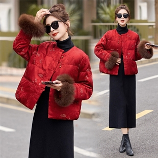 新中式国风羽绒服女2025冬季短款红色毛领盘扣复古高级感保暖外套