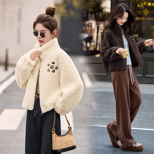 2025休闲风羊羔毛外套女短款宽松泰迪熊毛毛装饰保暖百搭显瘦上衣