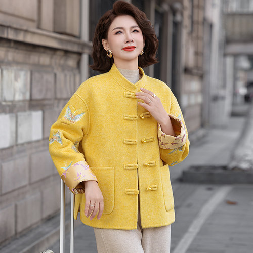 新中式重工刺绣盘扣立领羊绒大衣