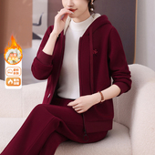 中老年人加绒外套秋冬大码 女2024新款 上衣两件套 运动套装 妈妈冬装