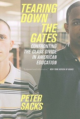 【预售】Tearing Down the Gates: Confronting the Class Divide
