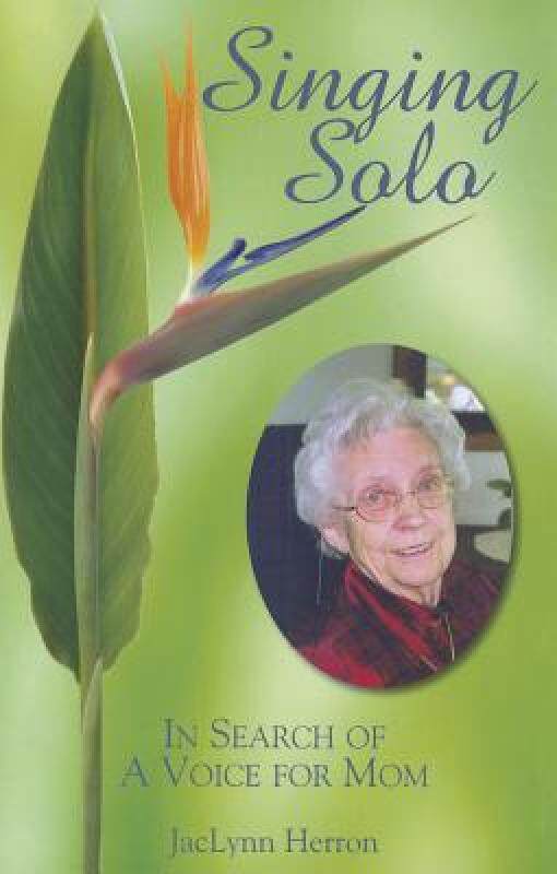 【预售】singing solo: in search of a voice for mom