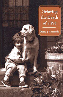 【预售】Grieving the Death of a Pet