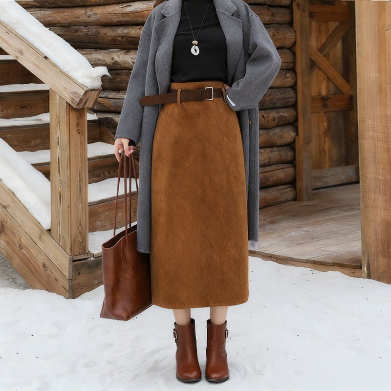 美拉德复古鹿皮绒直筒裙女2025秋冬新款a字包臀裙中长开叉半身裙