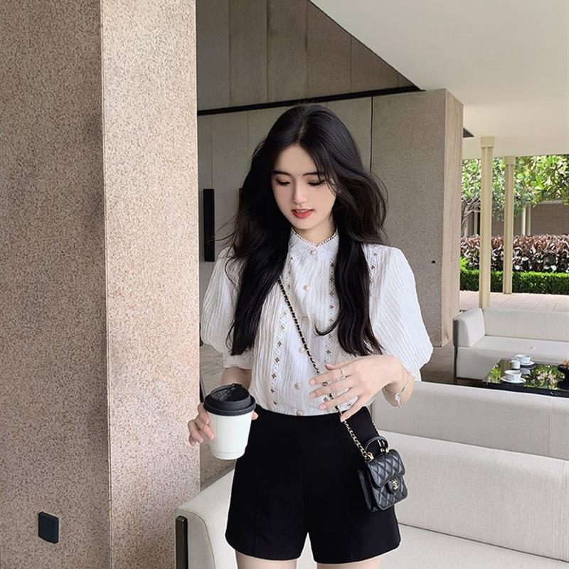 famouswang2025年夏季新款宫廷风镂空富家千金刺绣衬衫上衣小个子