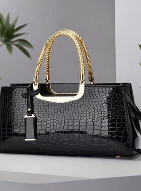 简约时尚漆皮鳄鱼纹红色女包新娘结婚斜挎包手提包女士新款晚宴包