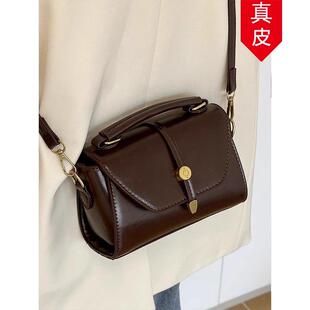 真皮今年流行爆款斜挎马鞍包包女式2025新款秋冬高级感韩系小挎包