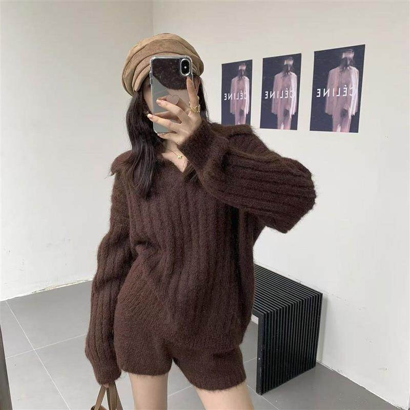 秋冬新款大翻领毛衣短裤套装女软糯甜美简约时尚慵懒百搭针织套装,女装/女士精品,时尚套装,淘宝优惠券,粉丝福利购,淘宝优惠卷