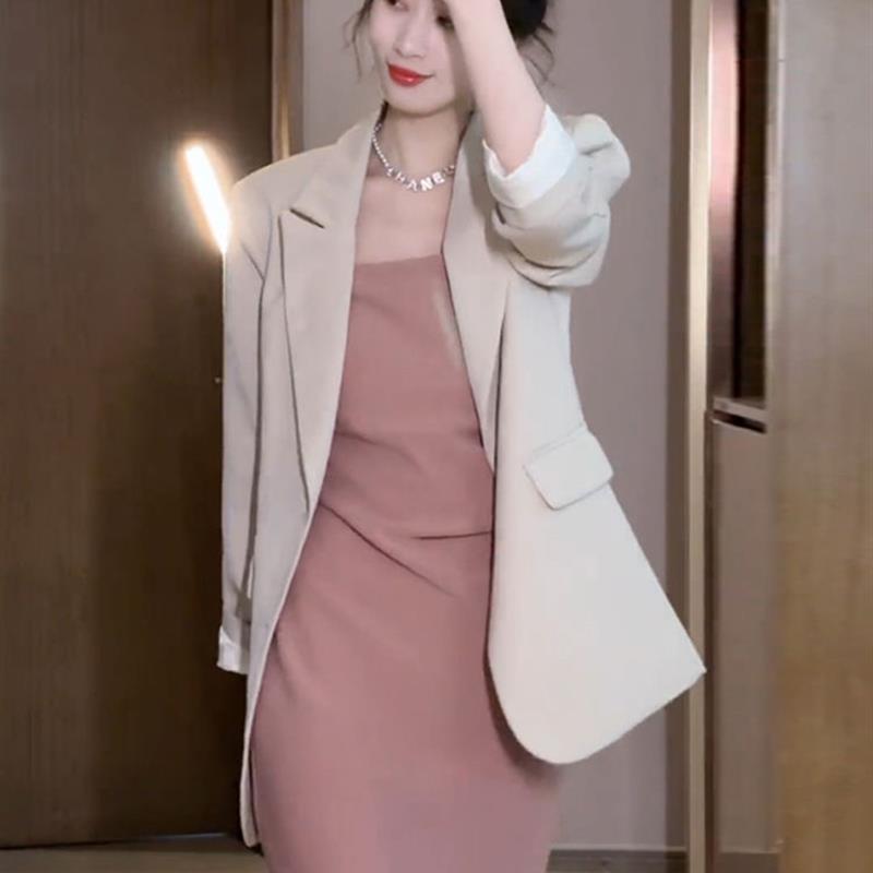 时尚气质名媛套装女秋季2025新款高级感西装外套吊带连衣裙两件套