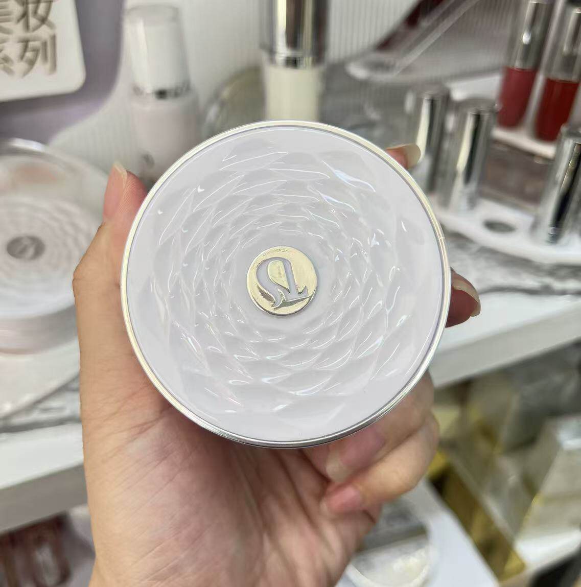 唐色千秋绝色柔雾清透蜜粉持妆轻薄不卡粉不会氧化暗沉混合肌肤可