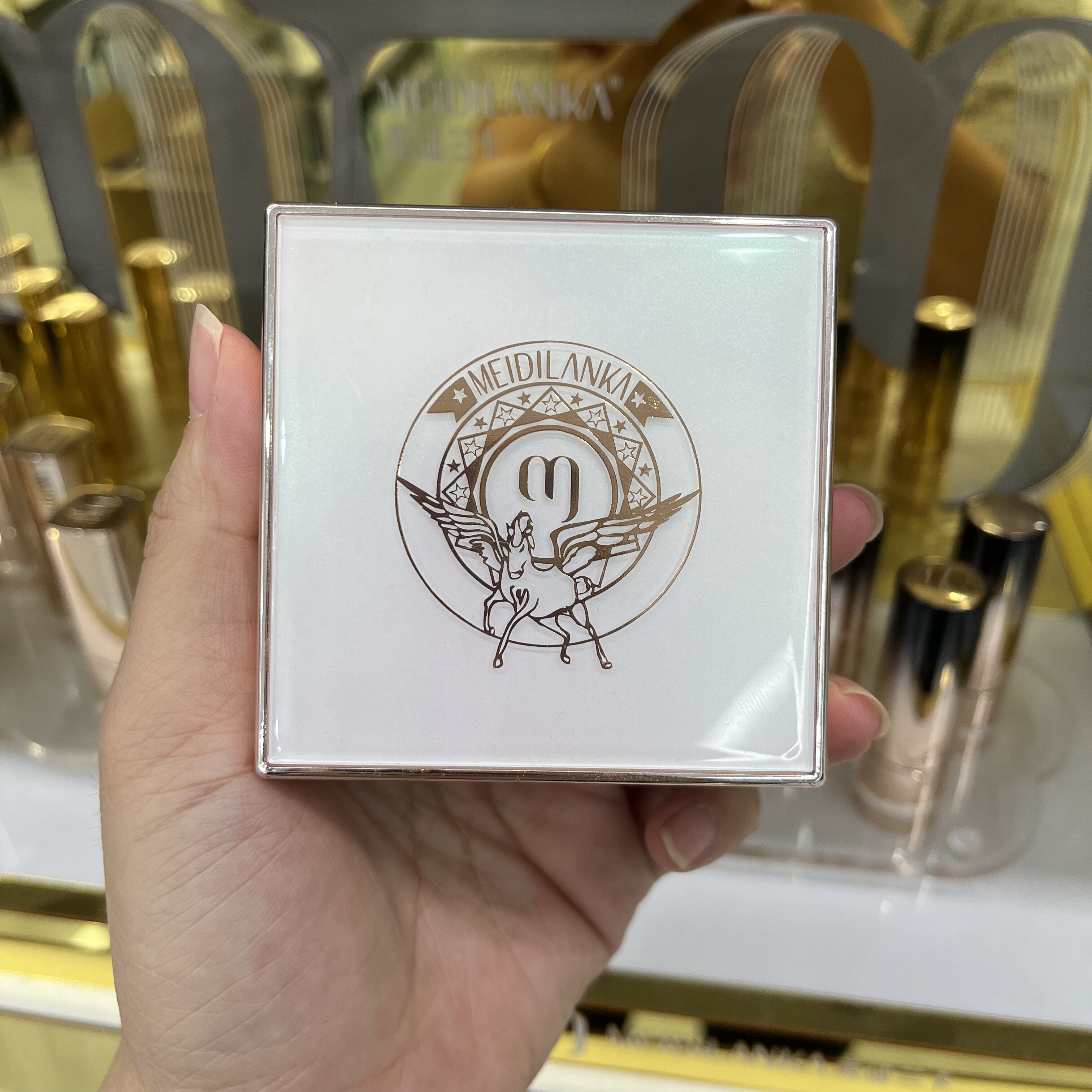 美迪兰卡气垫霜水润遮瑕持妆气垫bb服帖不卡粉防水防汗提亮送替芯