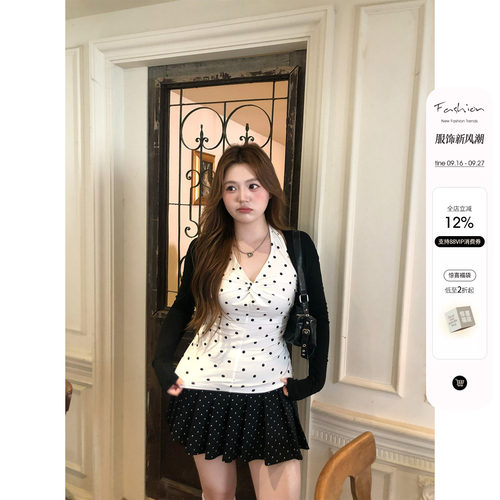 你的鱼 娇俏莉莉安 韩系微胖mm扭结挂脖波点吊带早秋开衫半裙套装