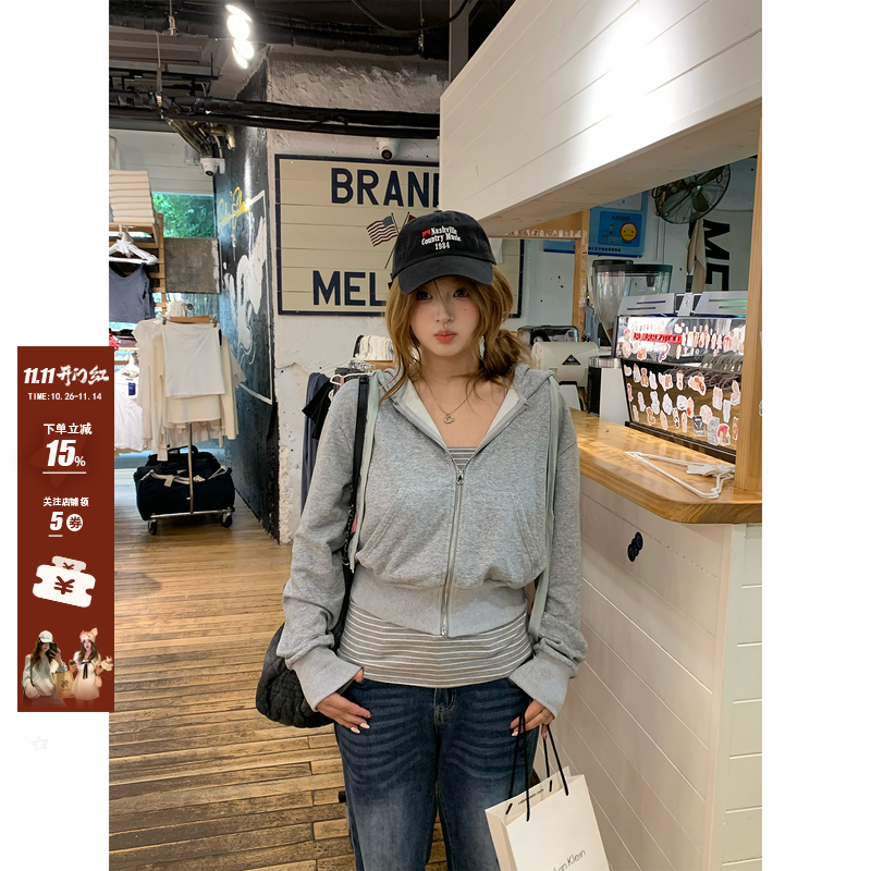 你的鱼 秋日丁达尔 韩系微胖mm设计感短款卫衣外套条纹吊带套装