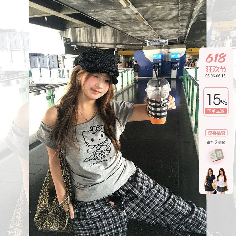 你的鱼 人鱼Kitty+韩女神裤 微胖mm斜肩宽松短袖上衣格纹休闲裤