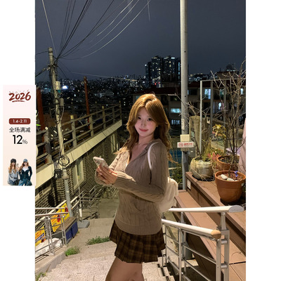 你的鱼 冬日来信 韩系微胖mm学院感针织毛衣蕾丝吊带格纹半裙套装