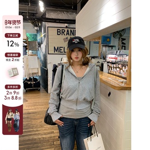 你的鱼 秋日丁达尔 韩系微胖mm设计感短款卫衣外套条纹吊带套装