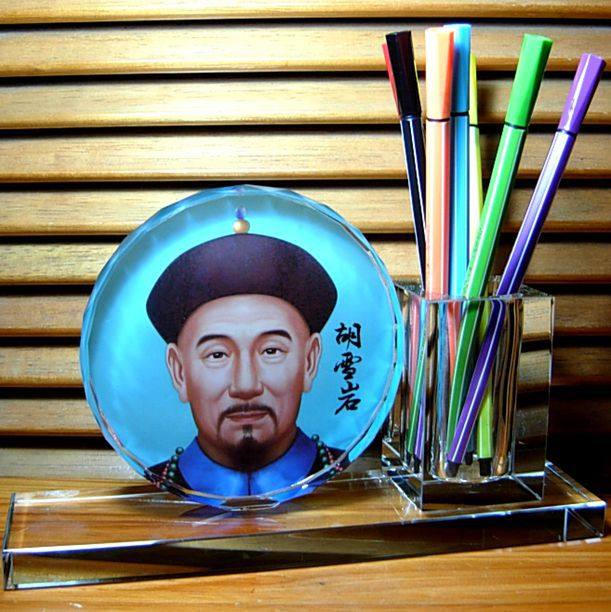 胡雪岩摆设纪念品礼品清代红顶商人工艺品人偶模型水晶笔筒摆件