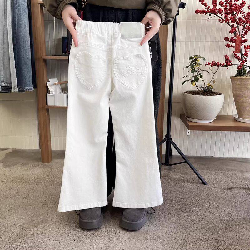 儿童爱心口袋白色牛仔裤大童春秋款女孩百搭显瘦喇叭裤女童裤子潮