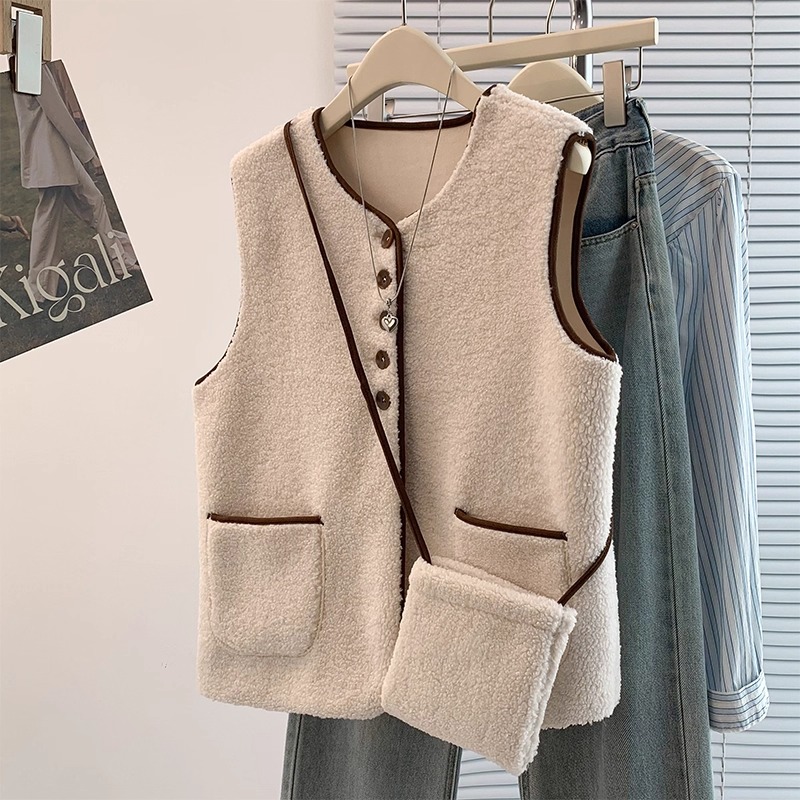 韩系皮毛一体羊羔毛马甲背心女秋冬送包包保暖叠穿外穿坎肩上衣潮