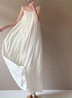 法式高级感海边度假吊带连衣裙女夏季宽松显瘦大裙摆拖地长裙子潮